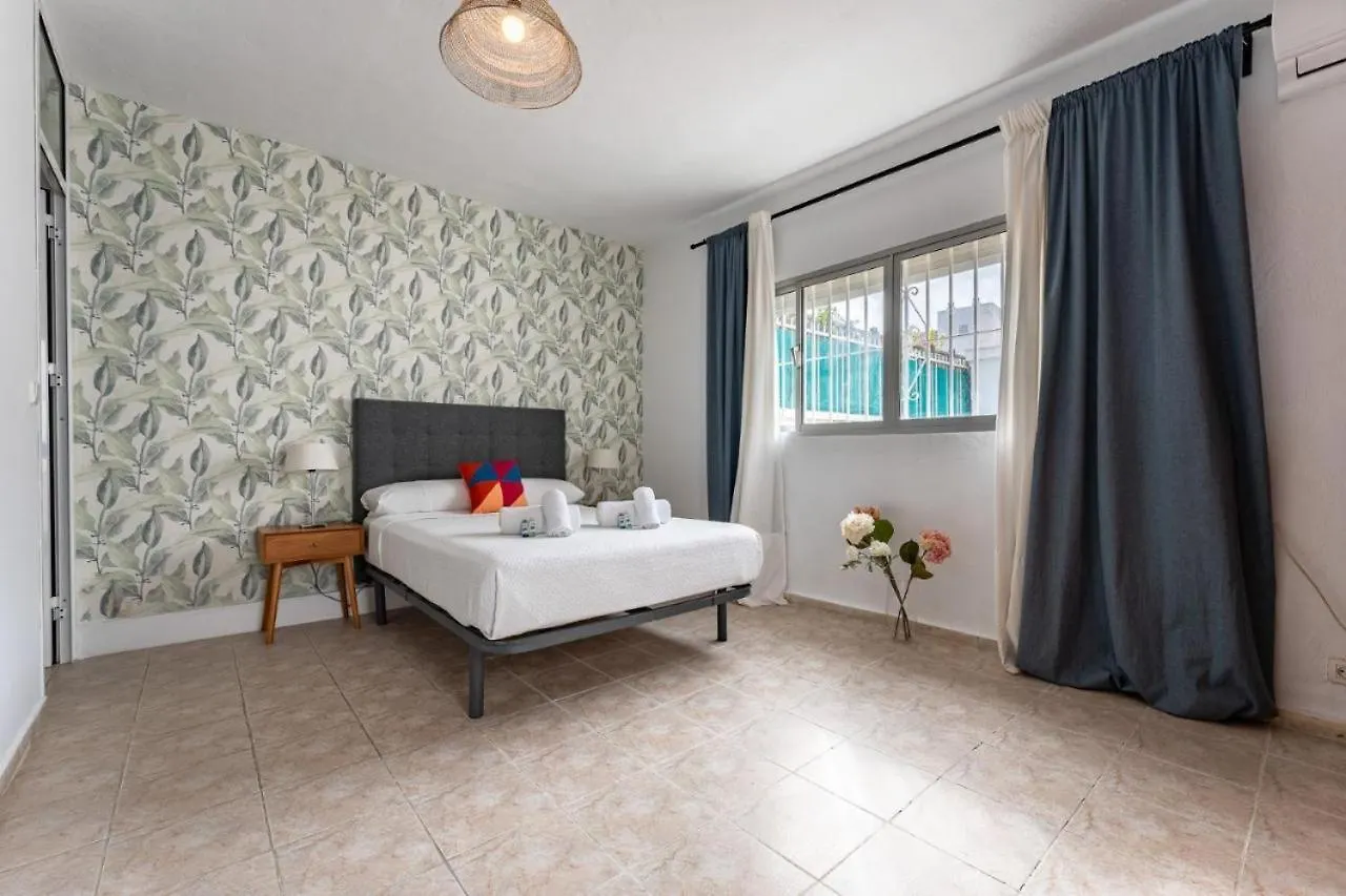 Beachside Centre Duplex 6Pax Apartment Fuengirola