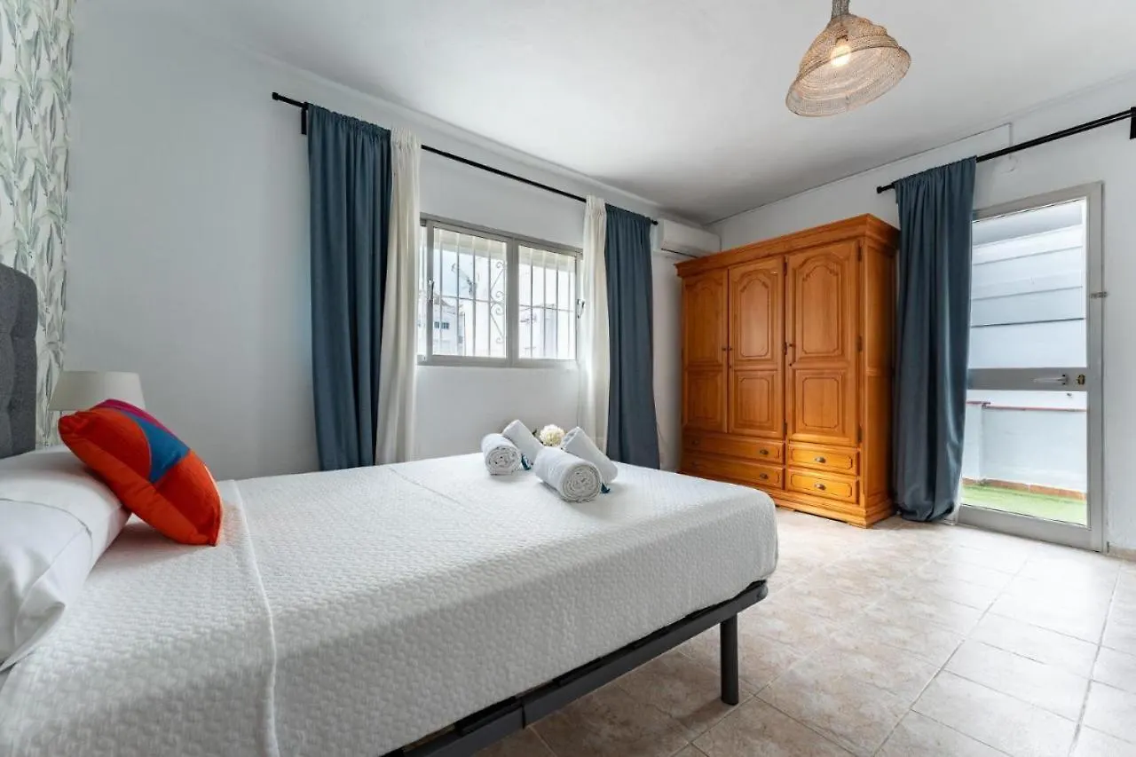 Beachside Centre Duplex 6Pax Apartment Fuengirola Spain