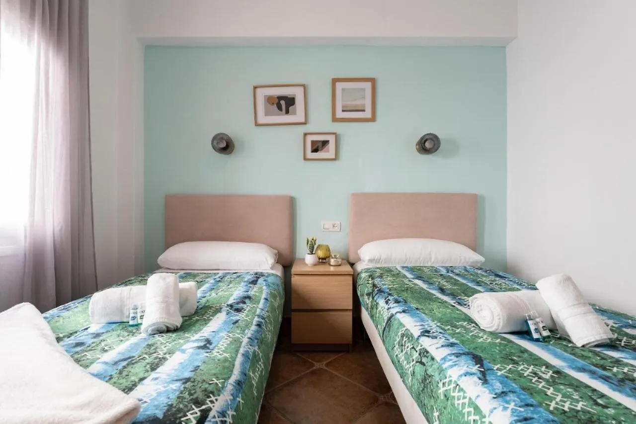Beachside Centre Duplex 6Pax Apartment Fuengirola Spain
