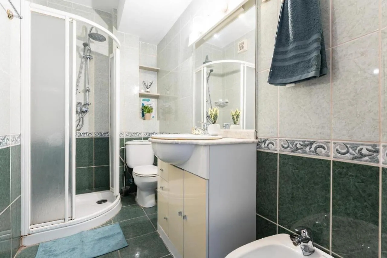 Beachside Centre Duplex 6Pax Apartment Fuengirola